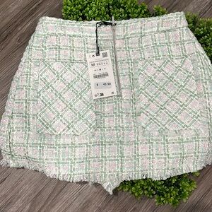Zara pink and green skort with zipper and pockets. Blazer sold separately.